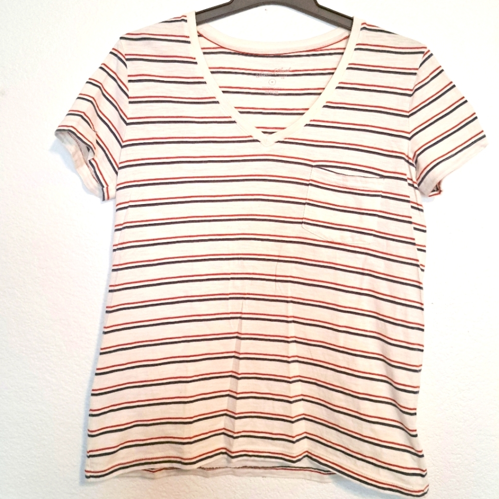 Universal Thread Tee